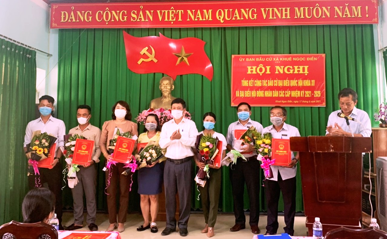 Tổng kểt công tác bầu cử đại biểu Quốc hội khóa XV và HĐND các cấp nhiệm kỳ 2021-2026 tại các xã, thị trấn